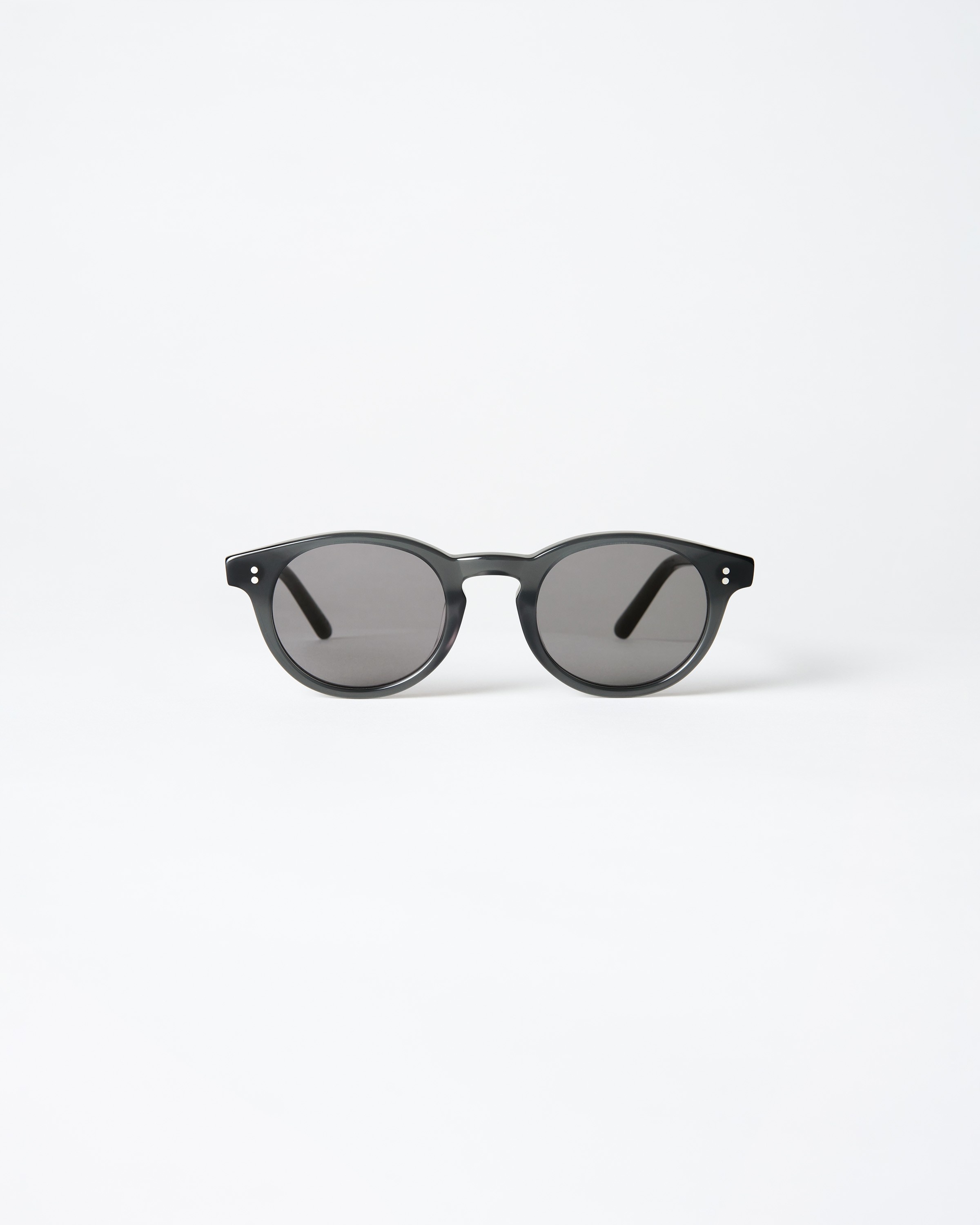 03 Dark Grey 0