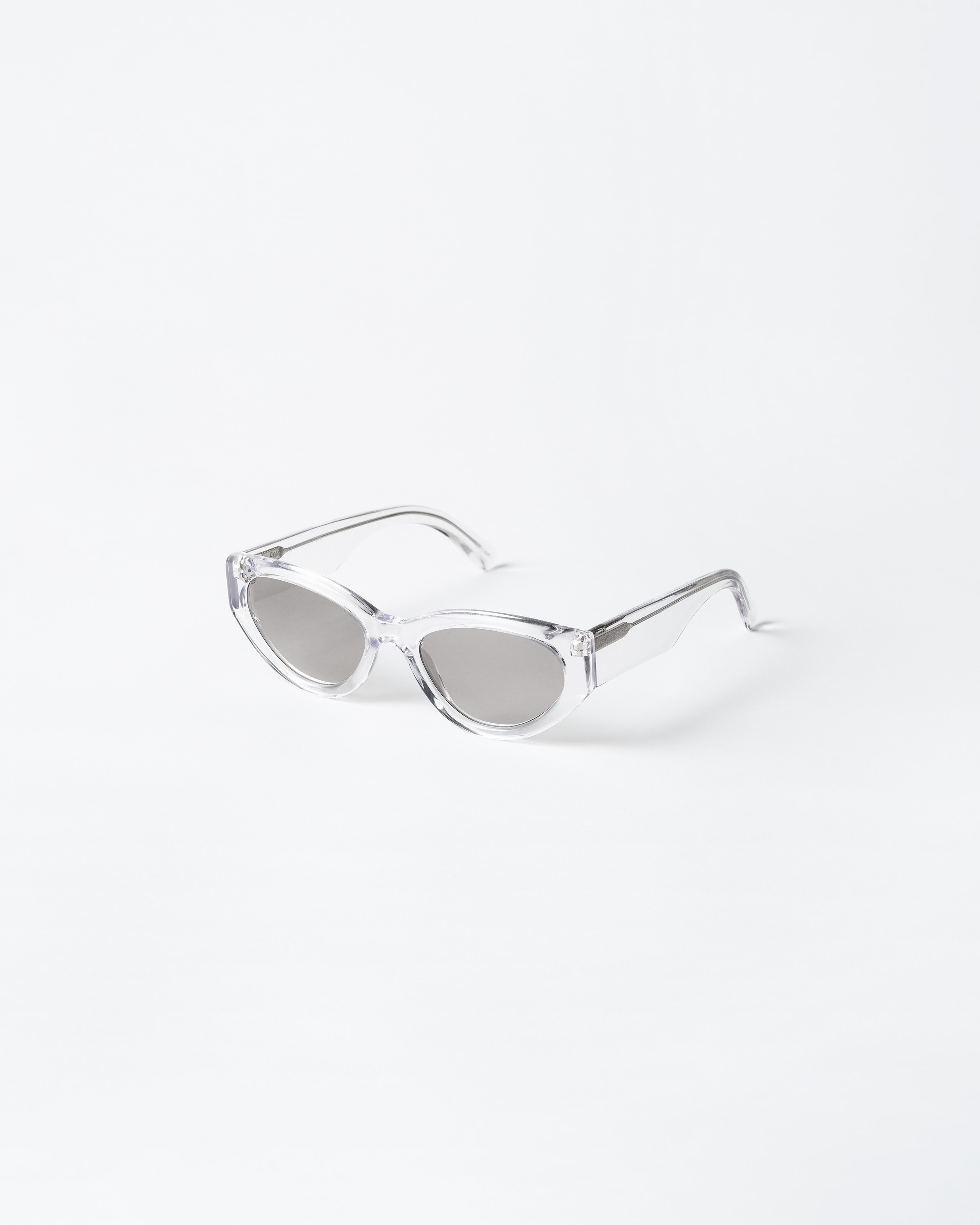 06 Clear (2022) 4