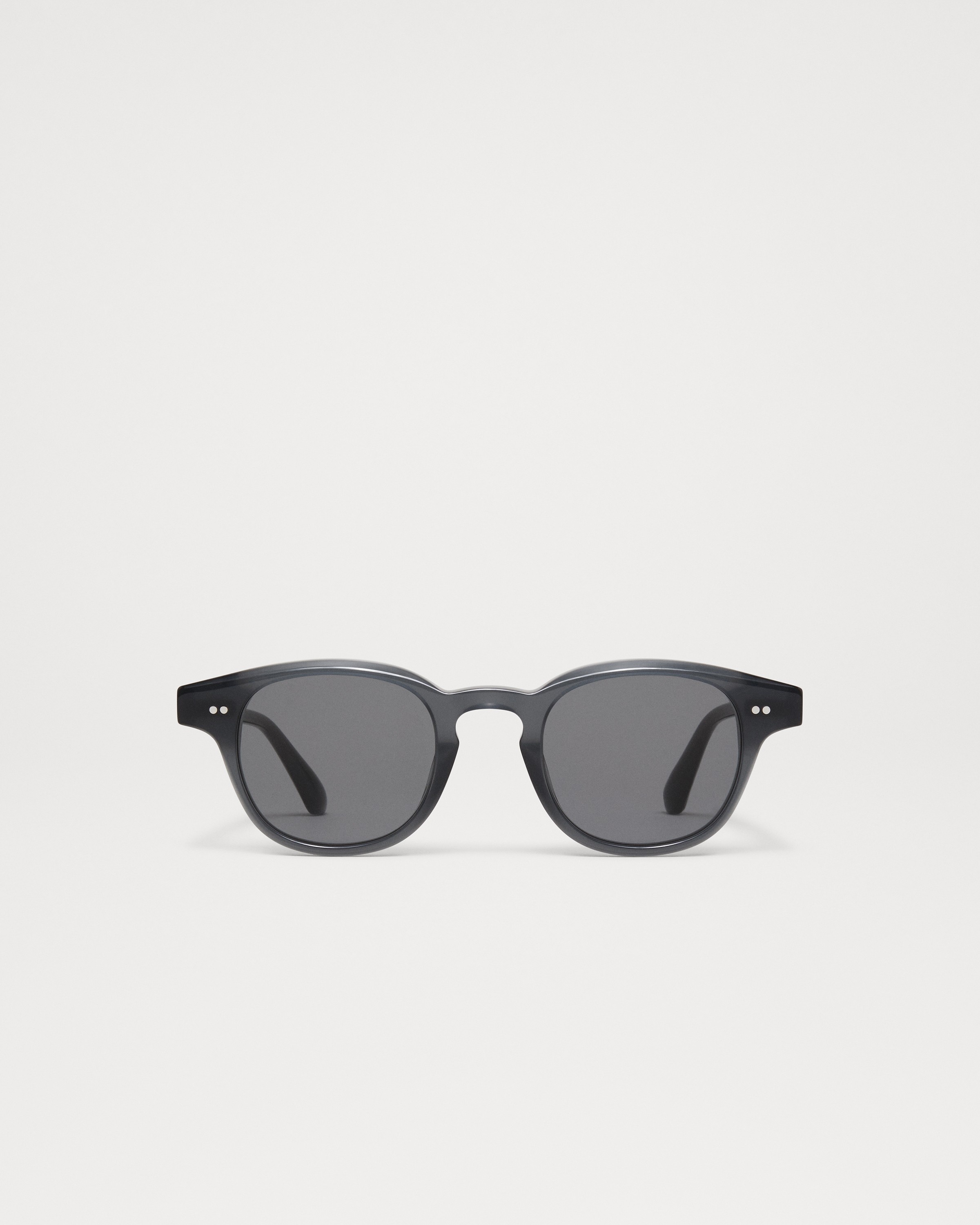 01 Dark Grey 2