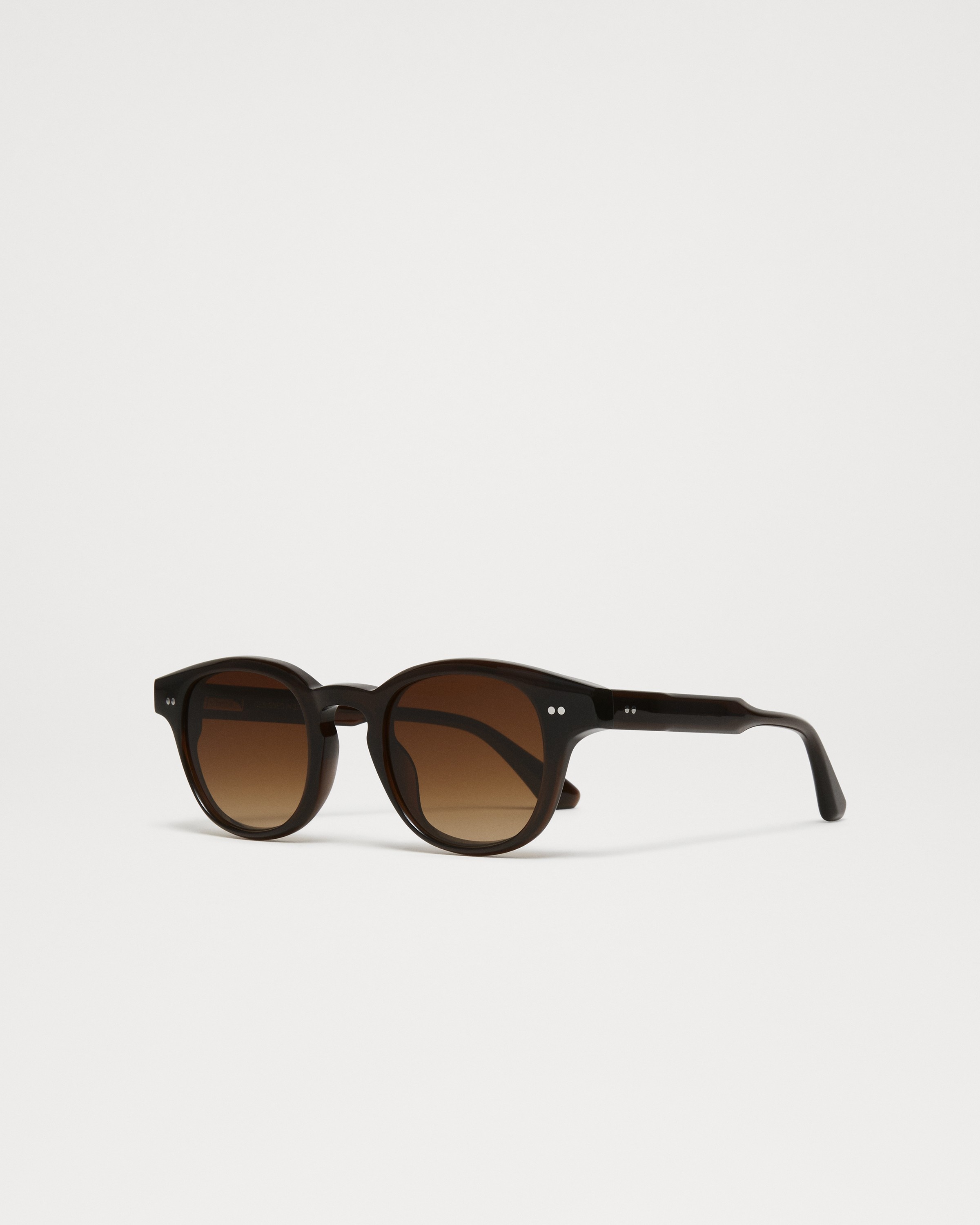 01 Brown 3
