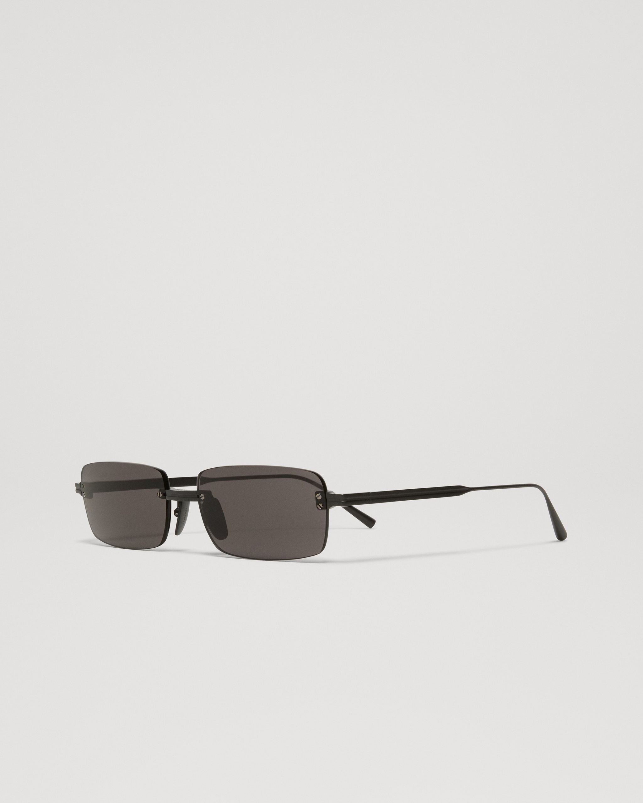 Rimless Parallel Black