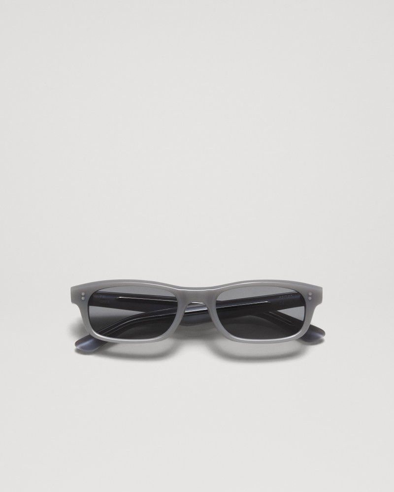 Pin Grey