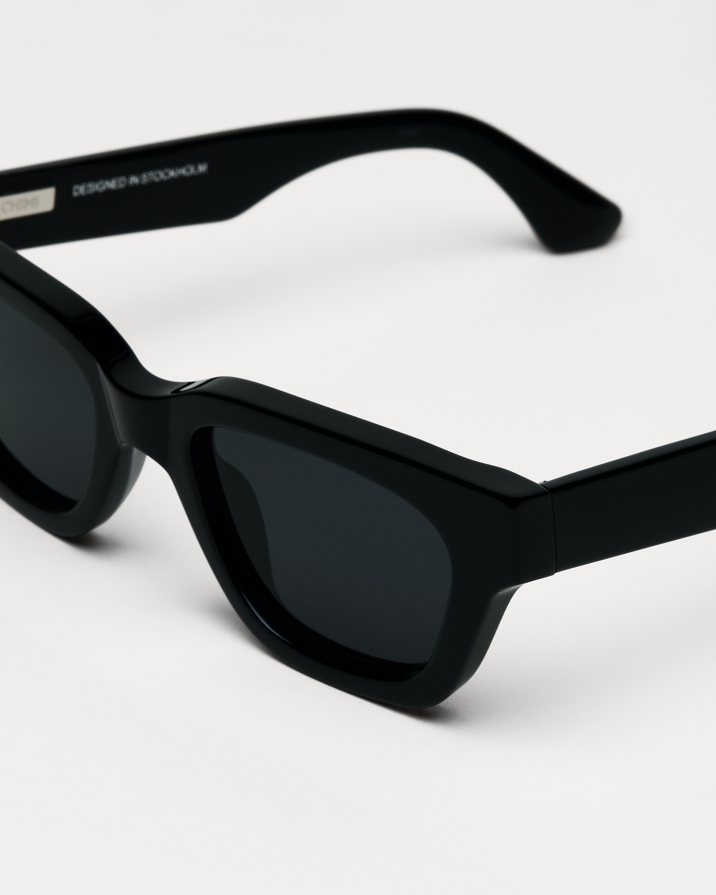 11 Black 6