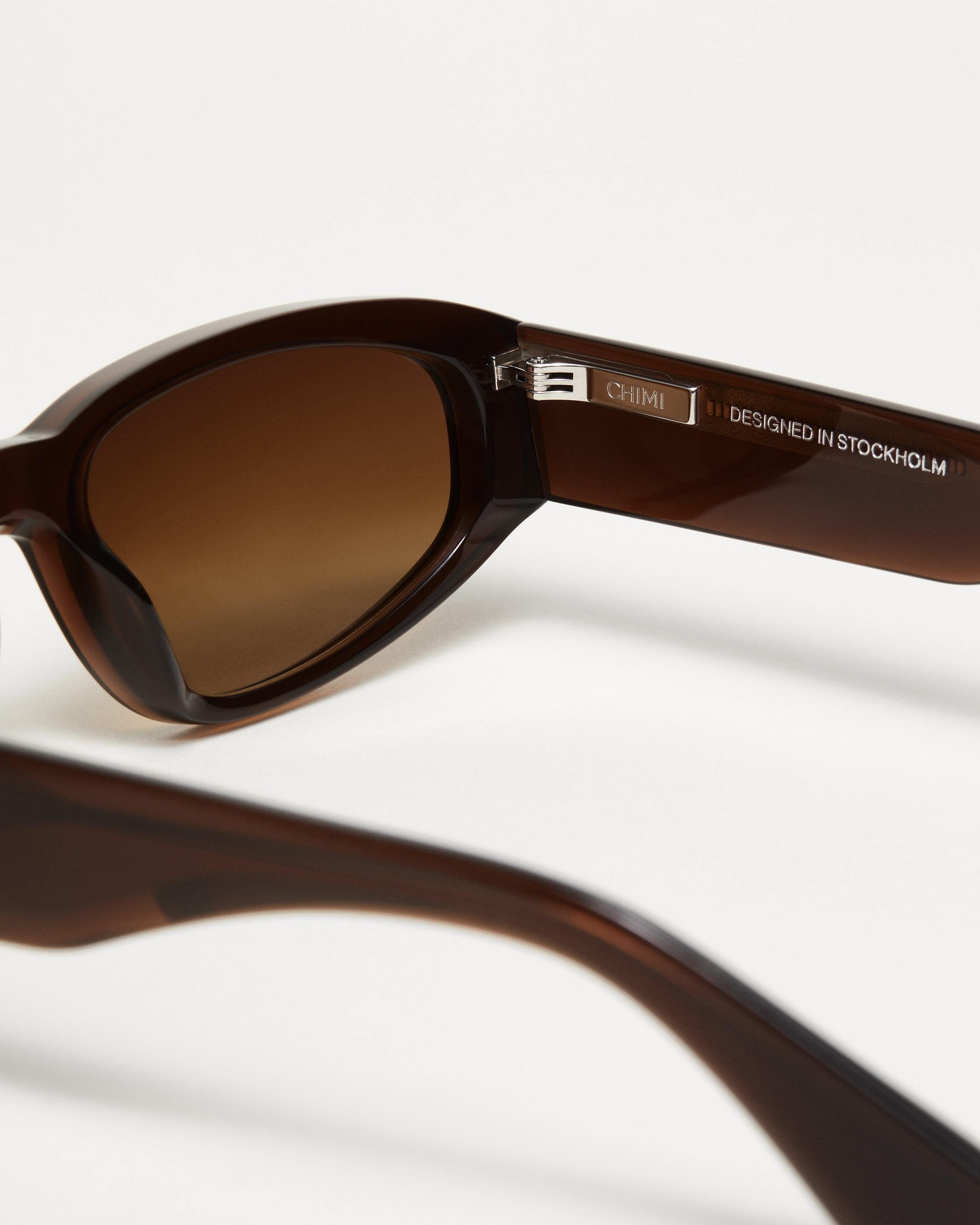 09 Brown 6