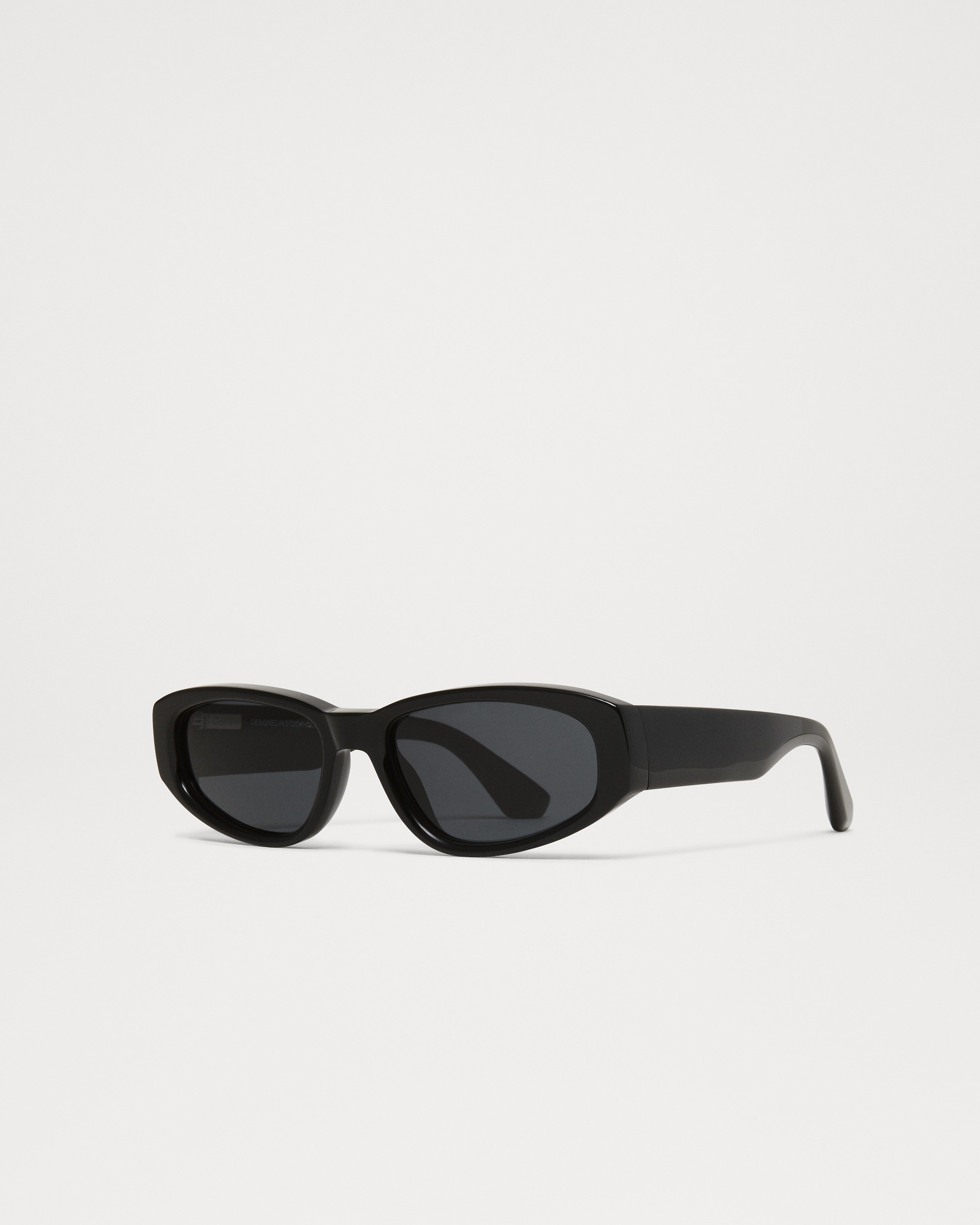 09 Black 4