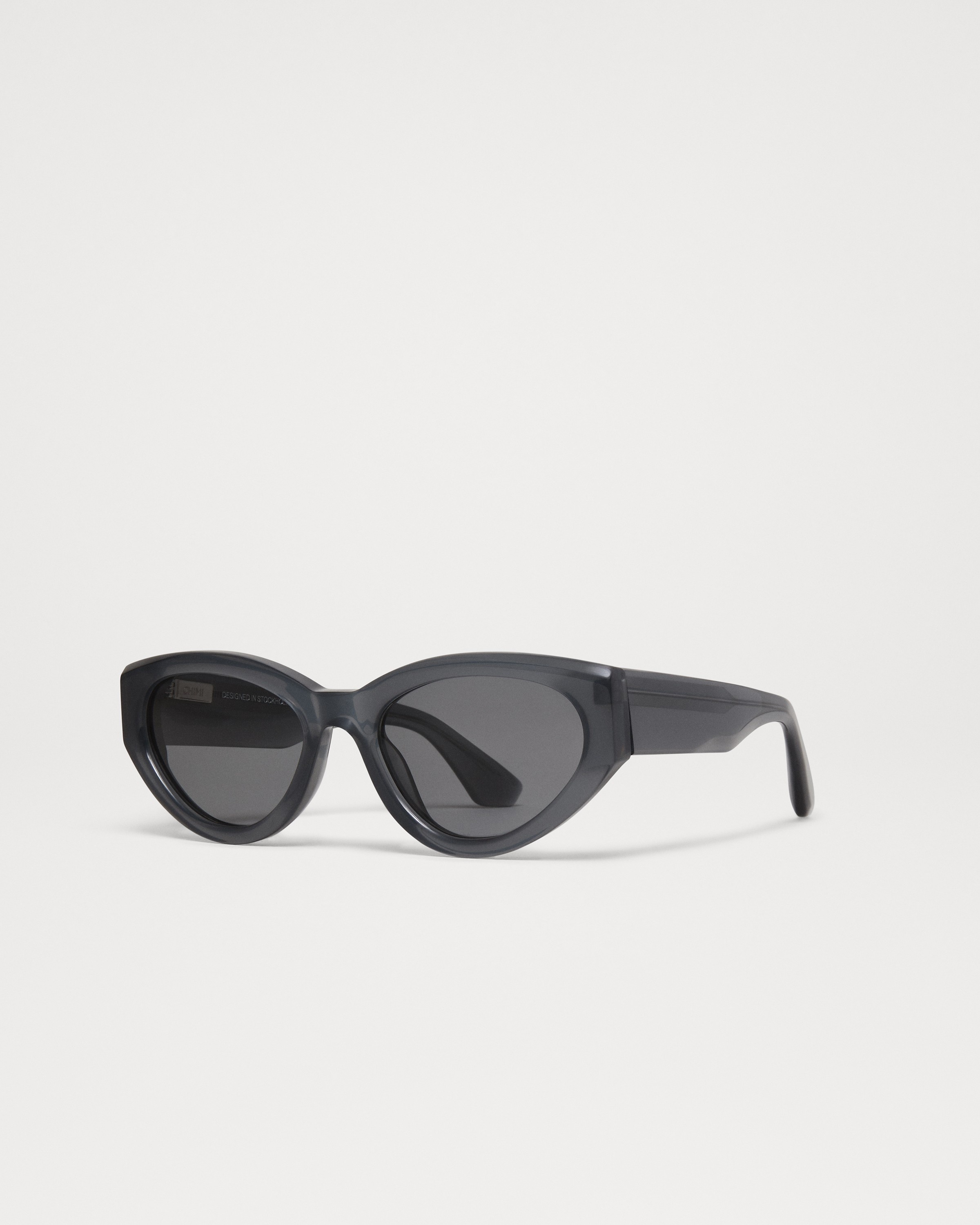 06 Dark Grey 3