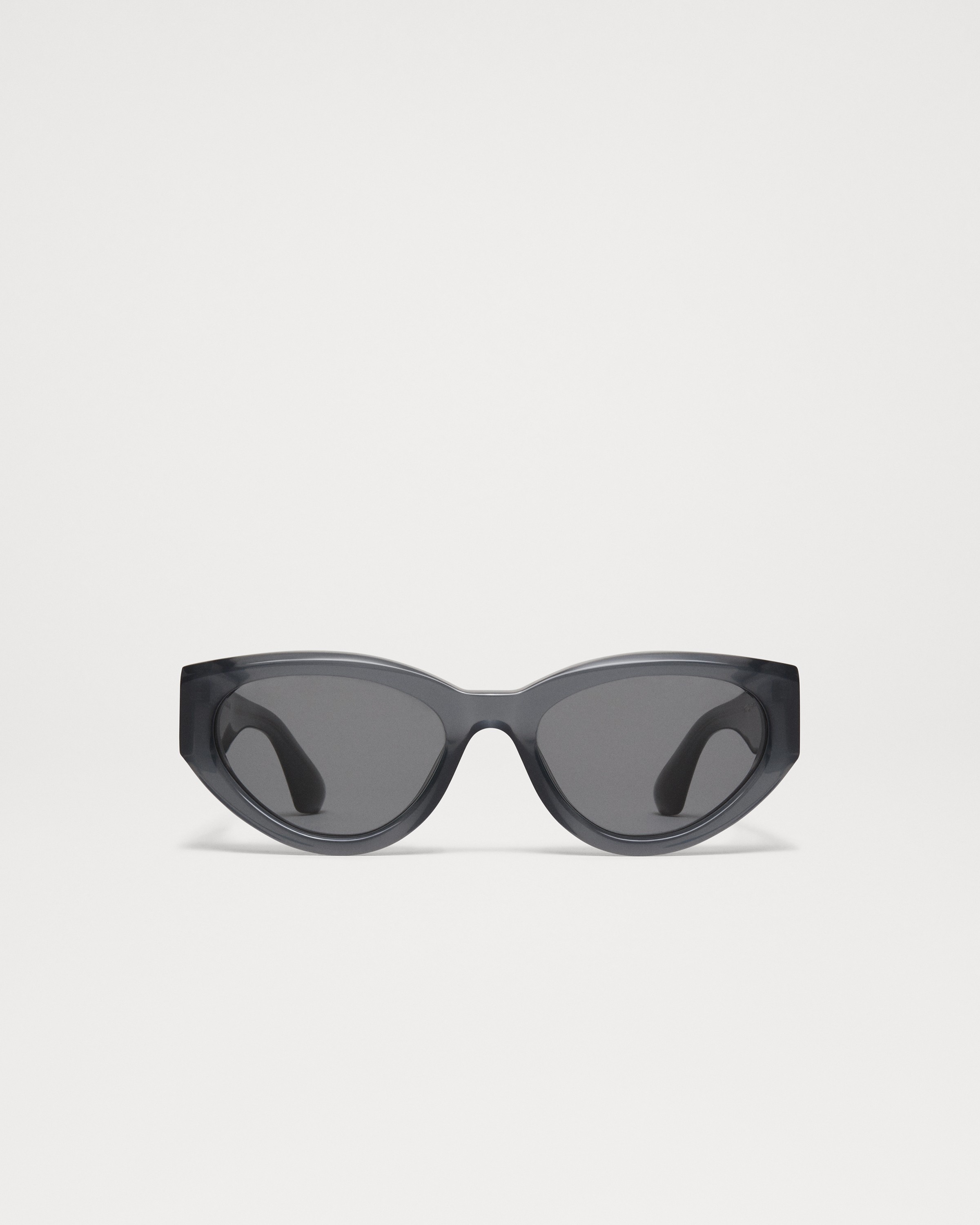 06 Dark Grey 2