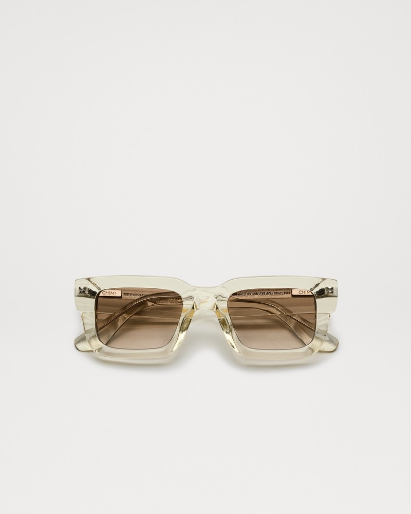 05 Pale Yellow
