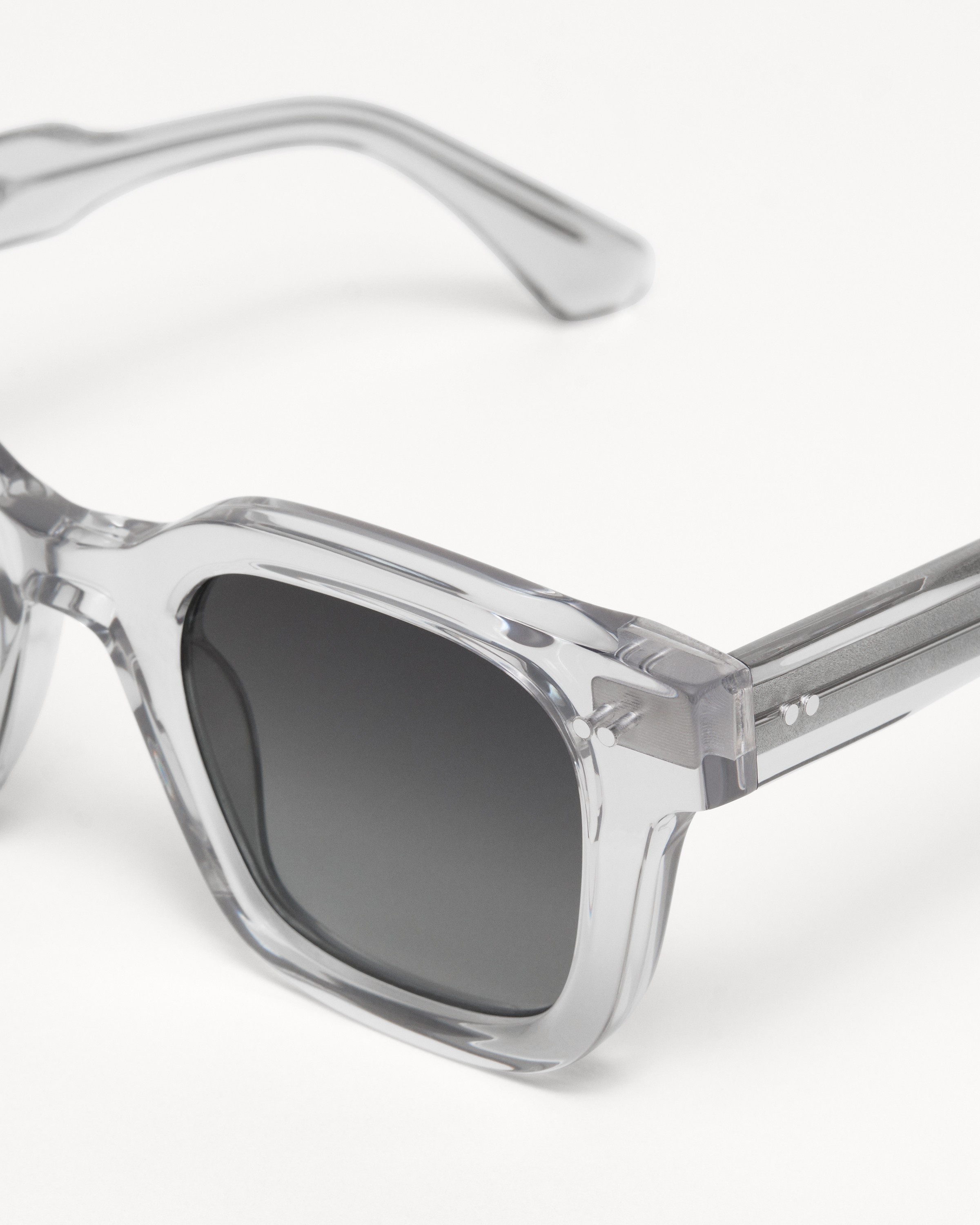 04 Grey 6