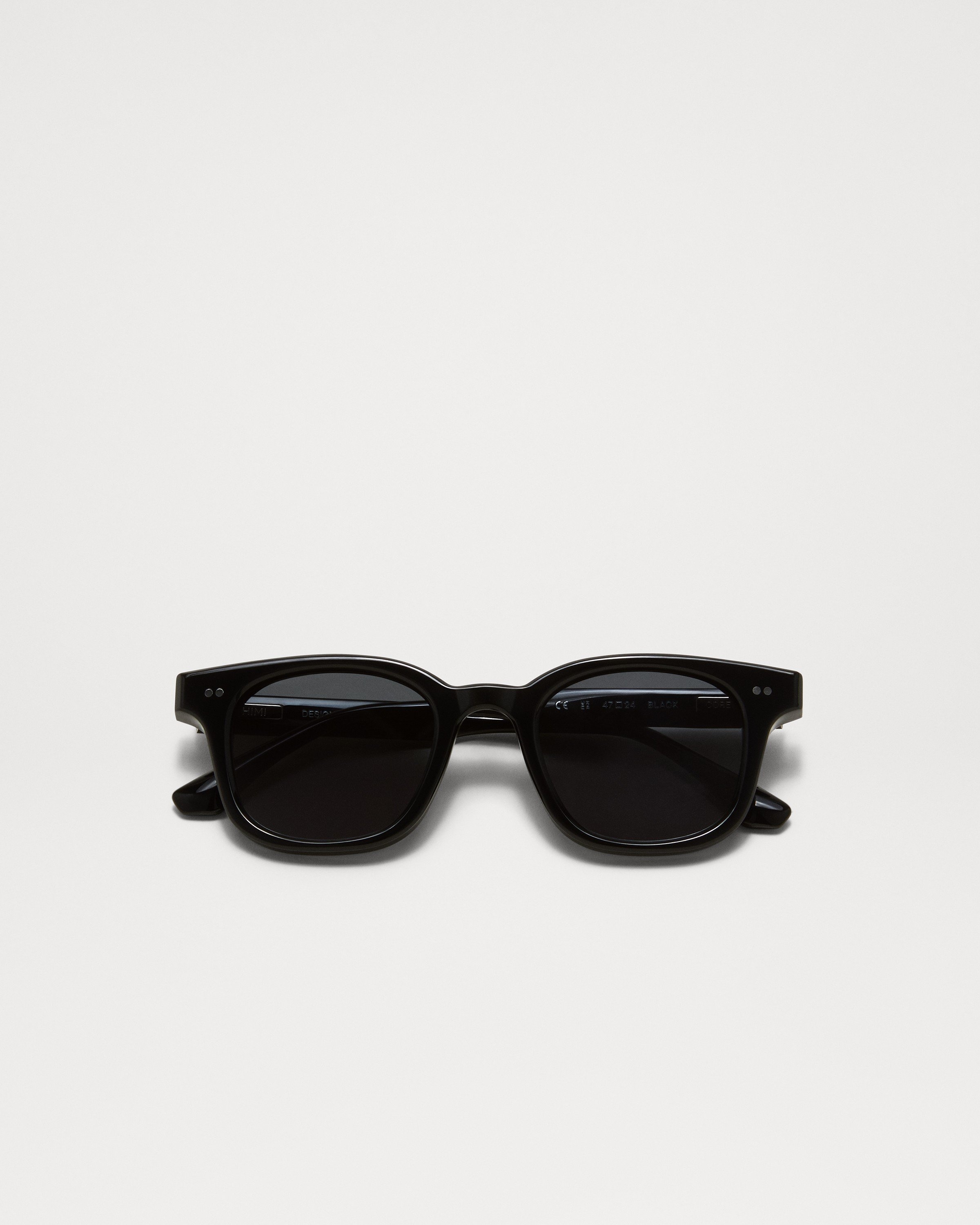 02 Black 0