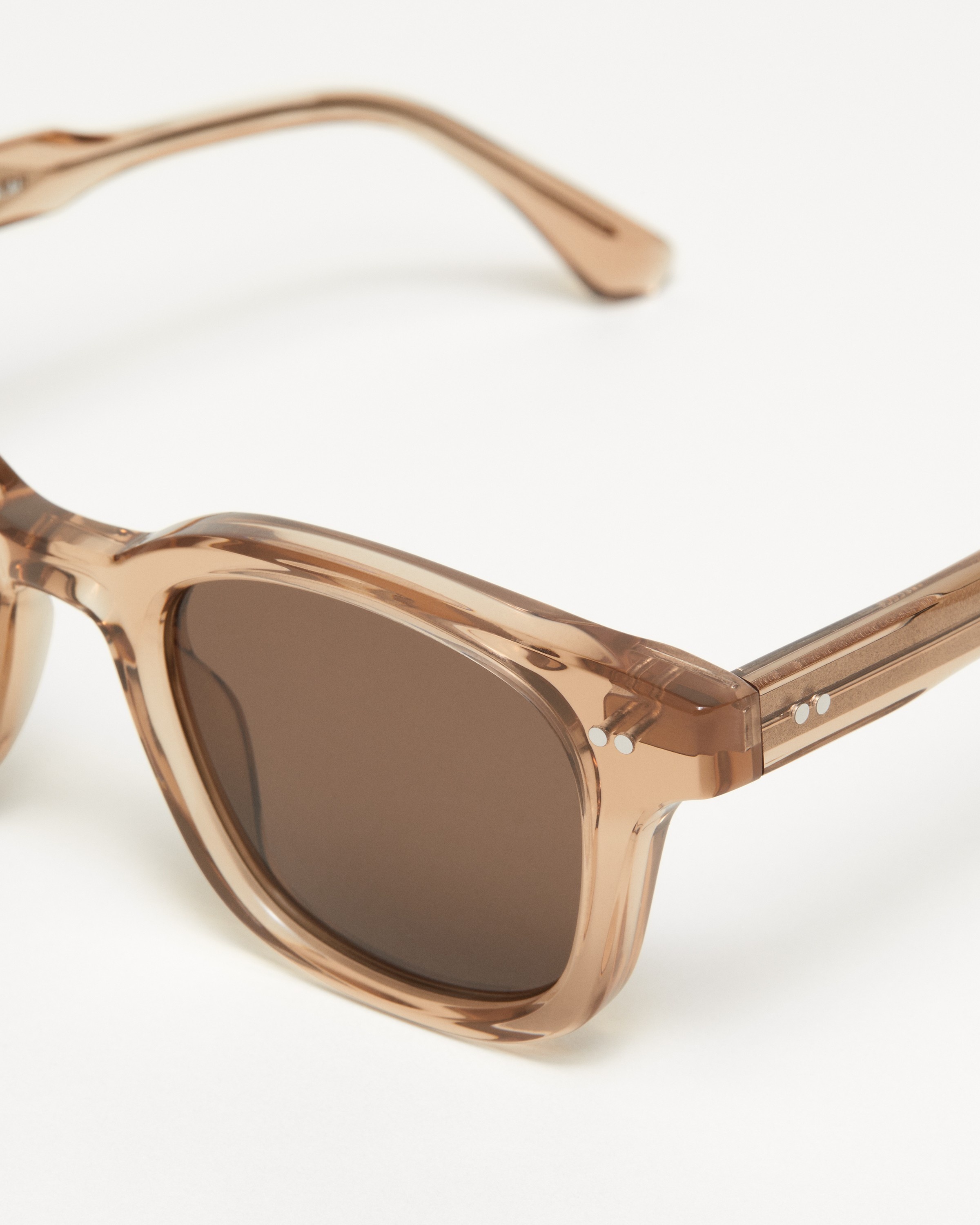 02 Light Brown 4