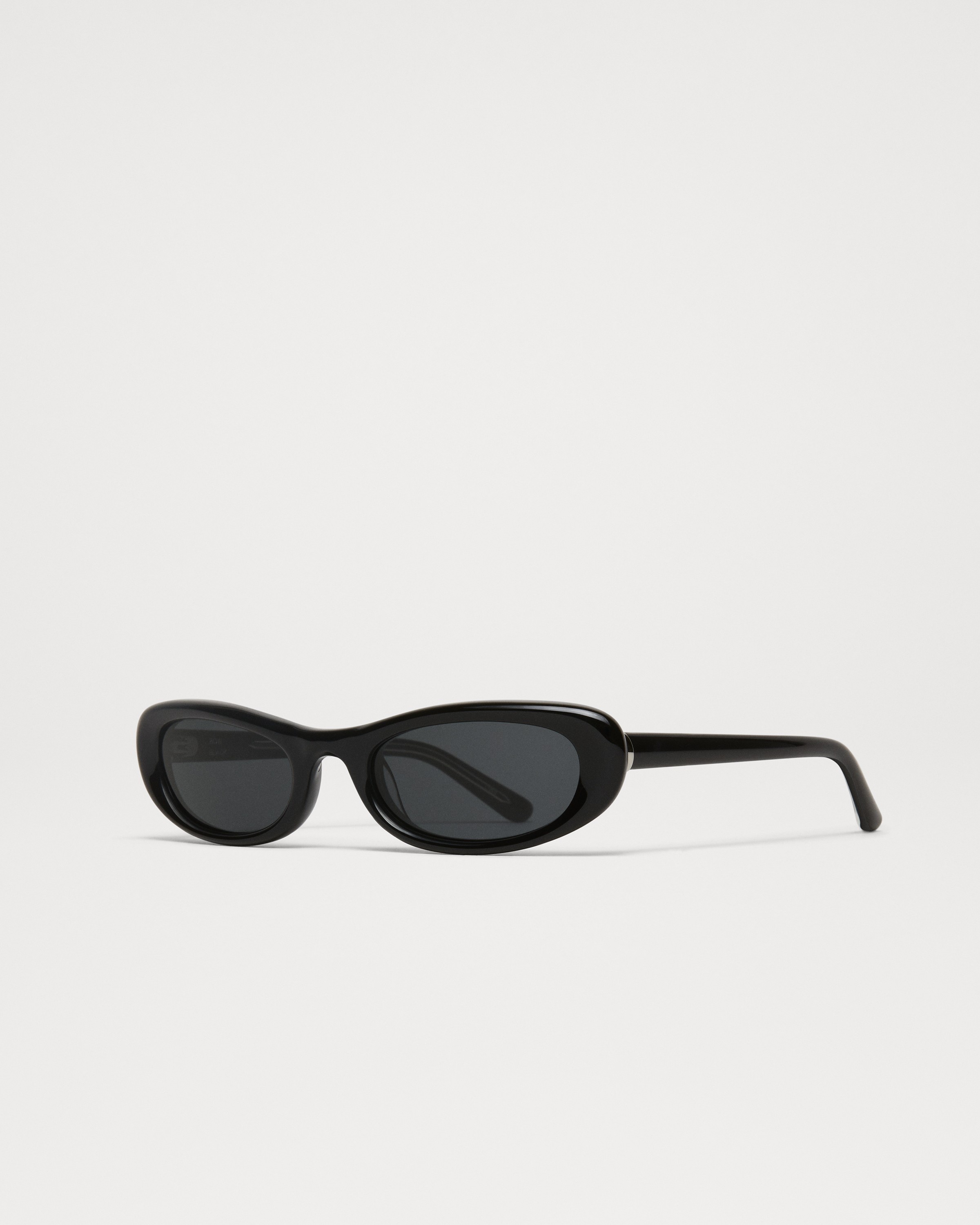 Bow Black 1