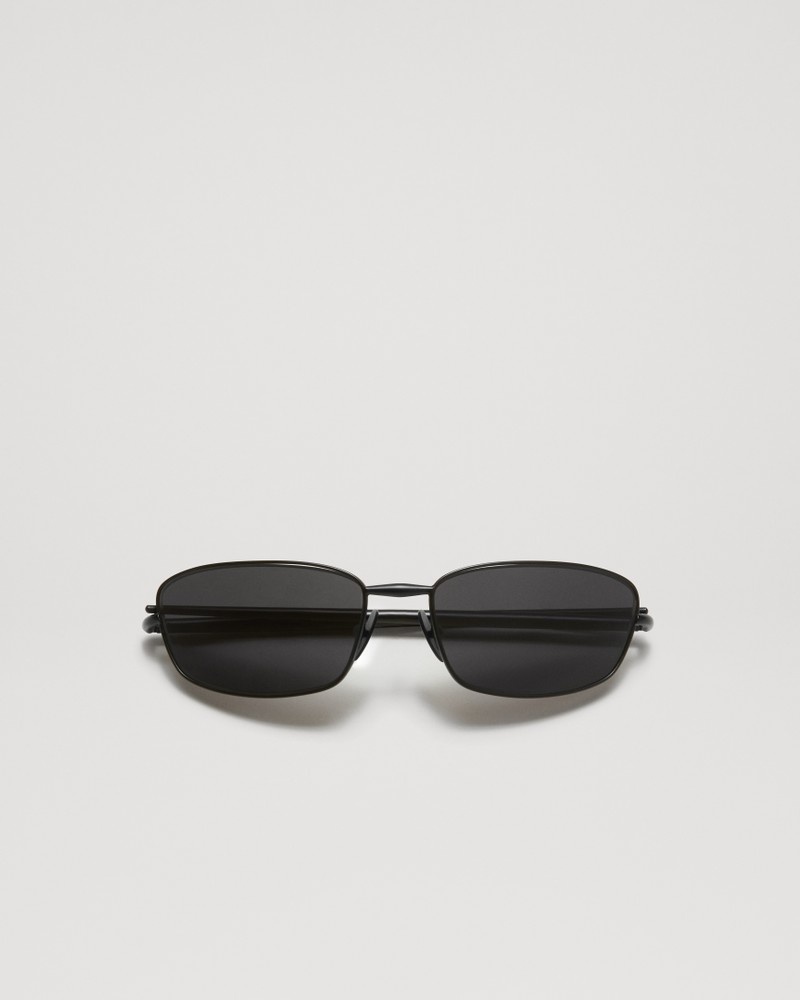 Reach Matte Black