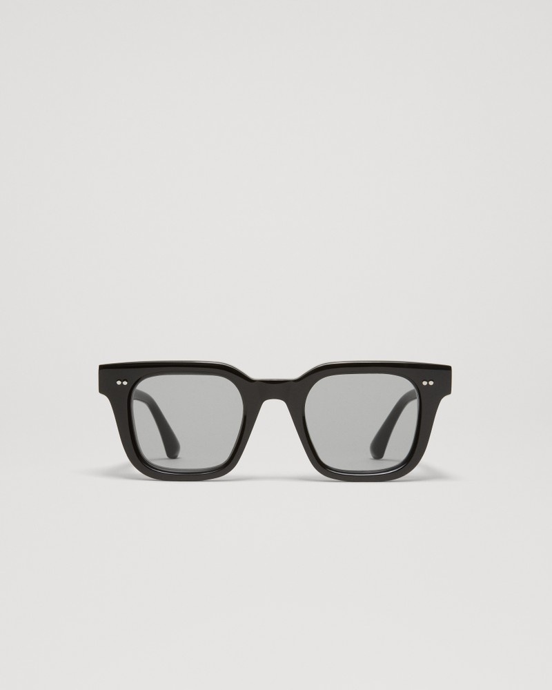 04 Photochromic Black