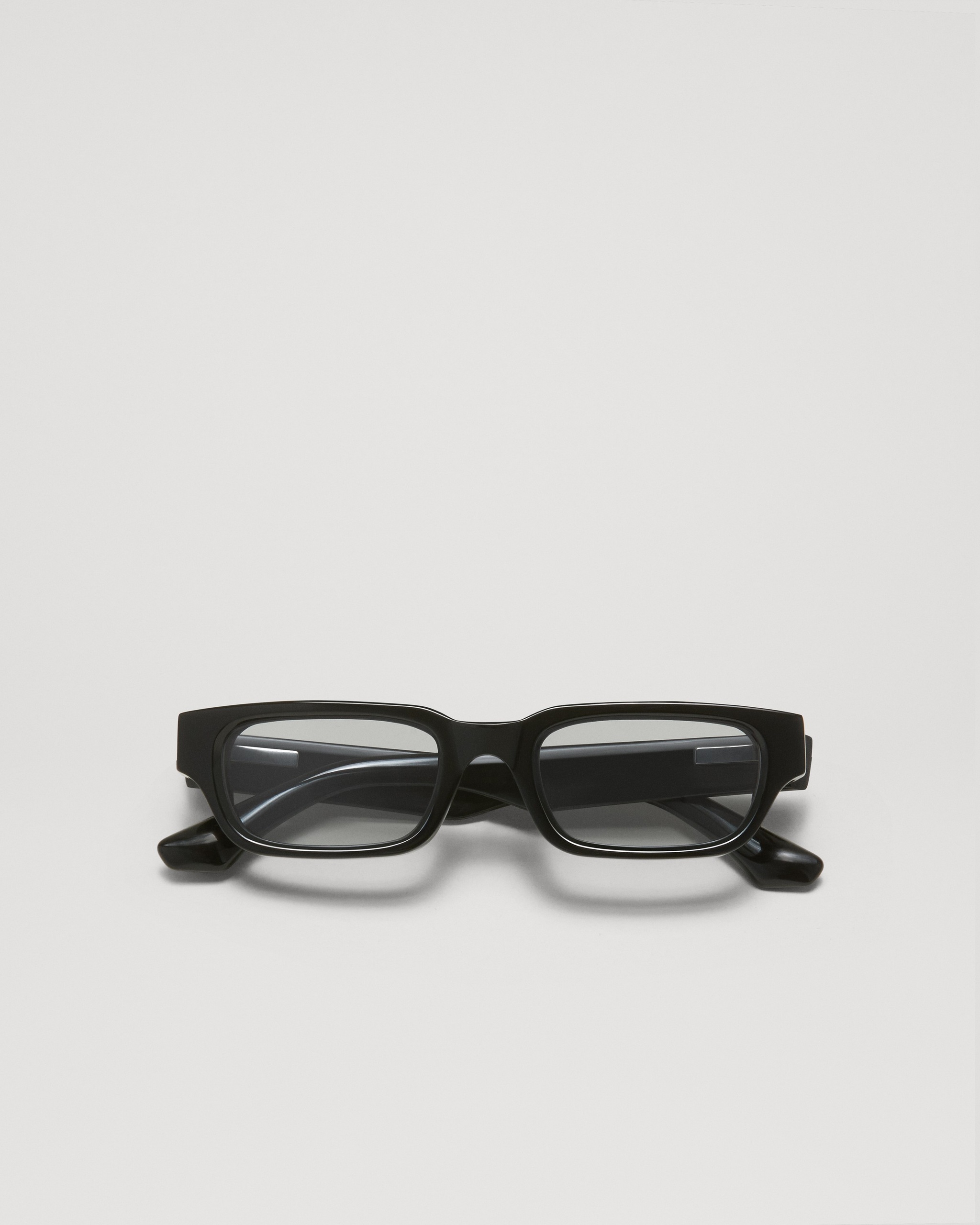 10 Photochromic Black