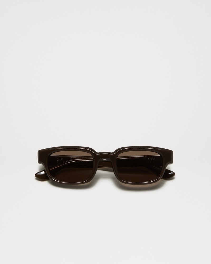 Alter Brown