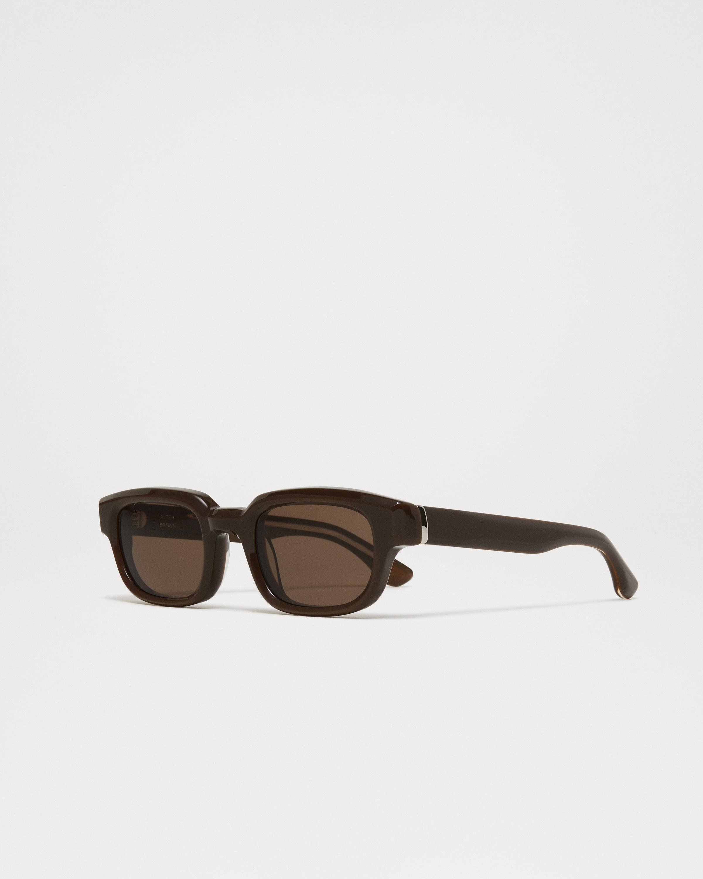 Alter Brown 4