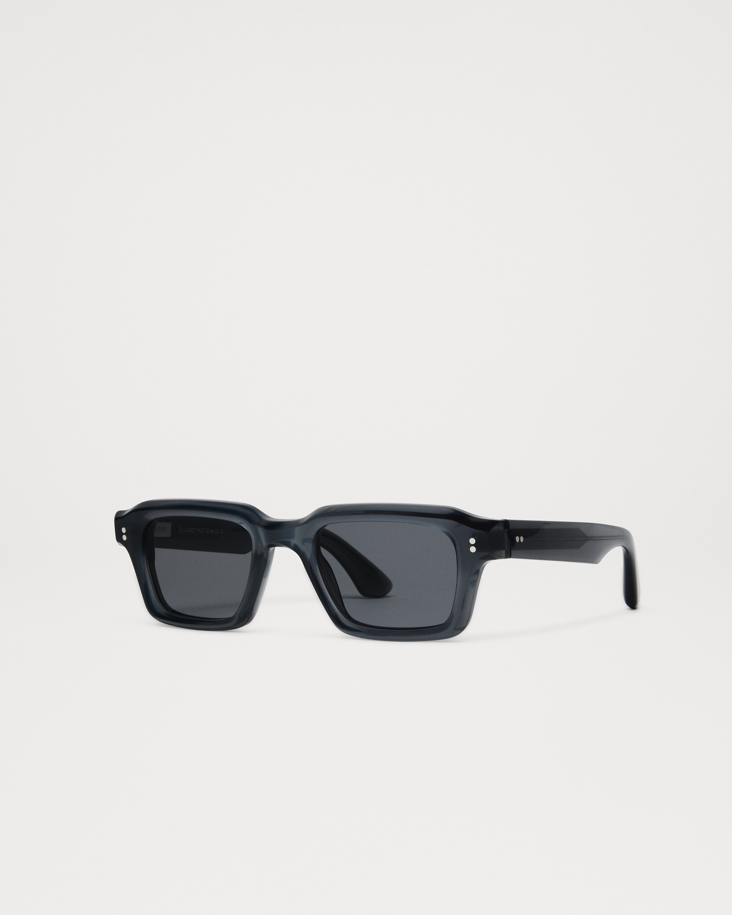 03 Dark Grey 4