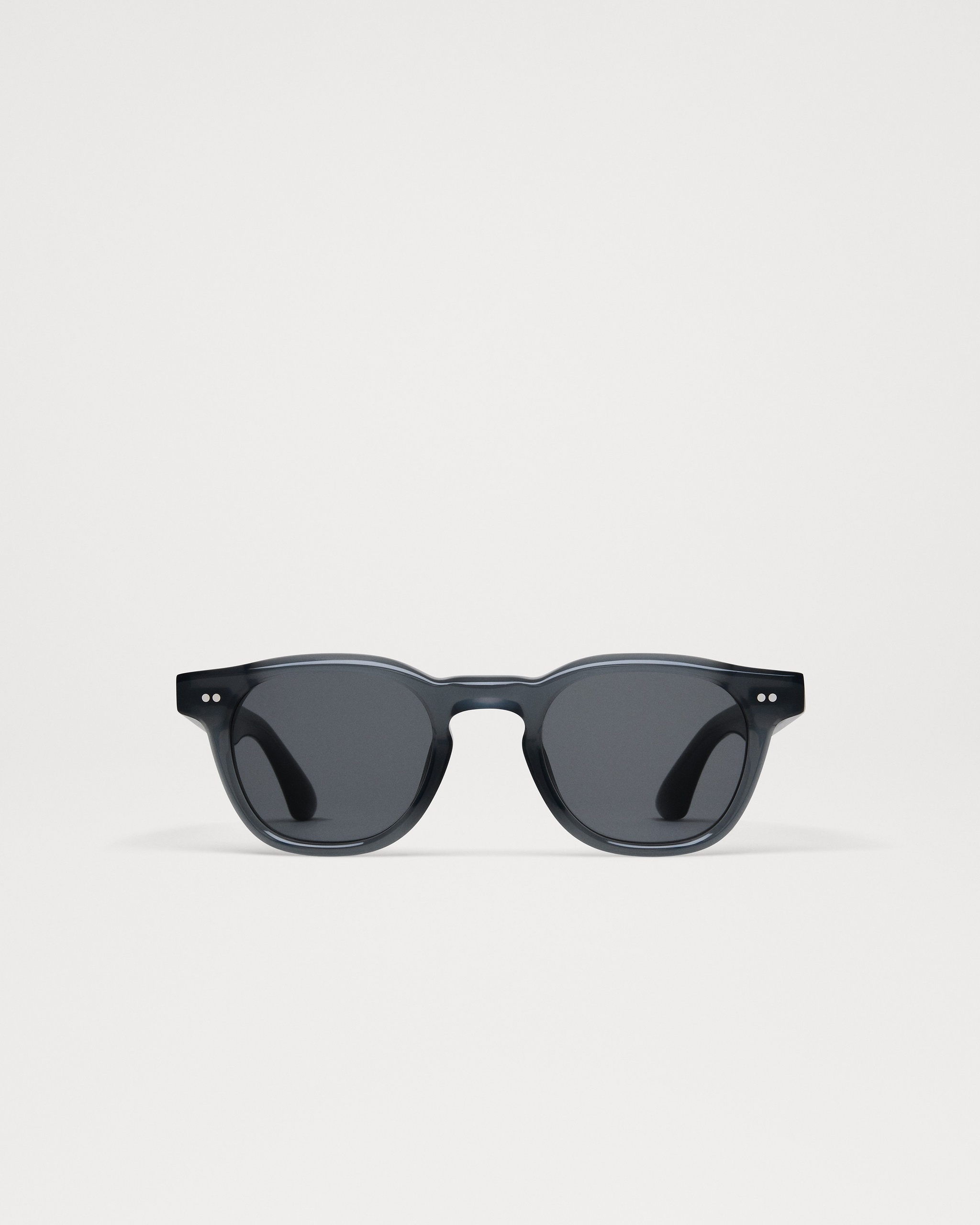 01 Dark Grey