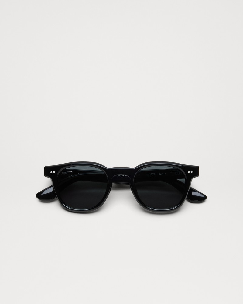 01 Black