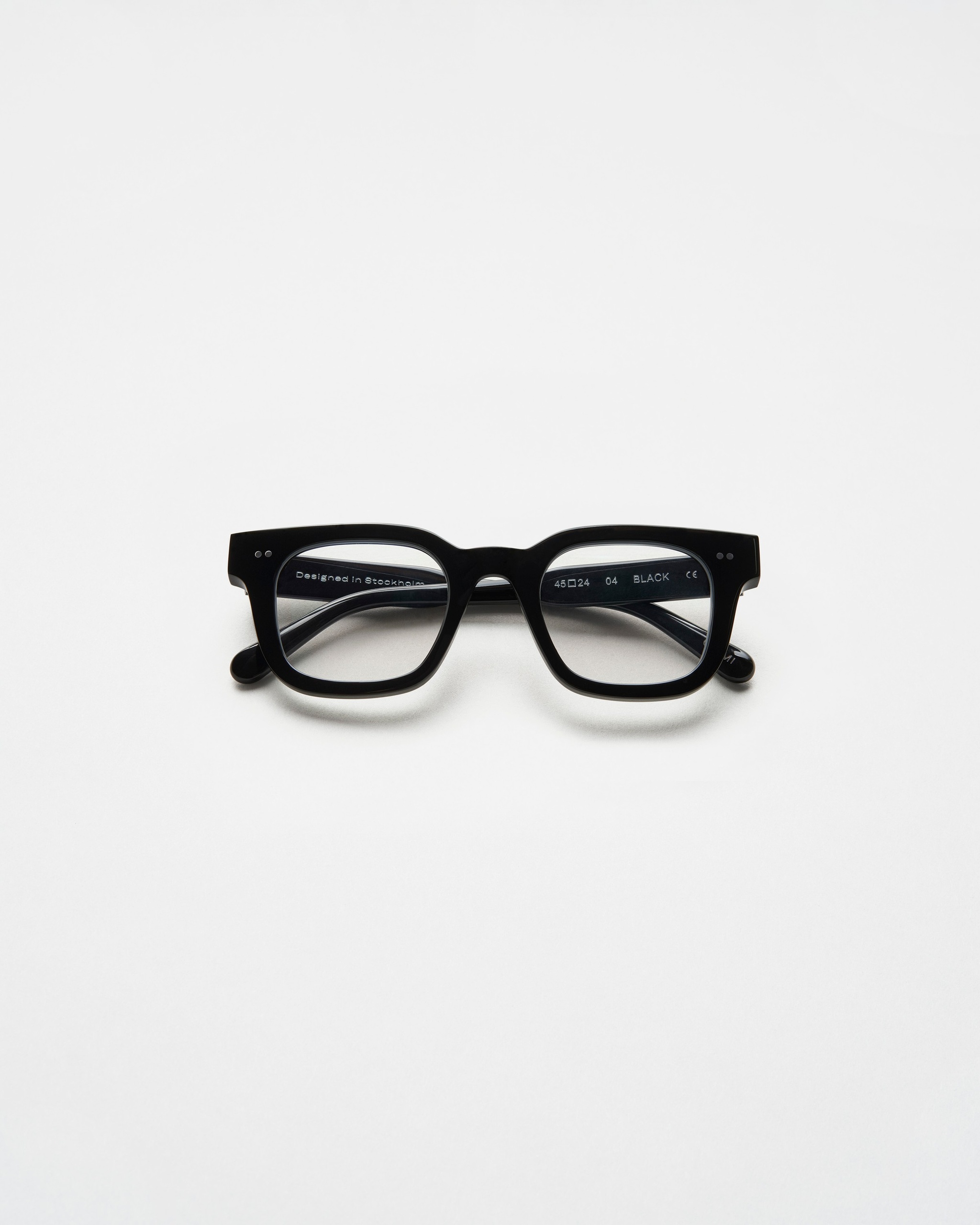 02 Optic Black