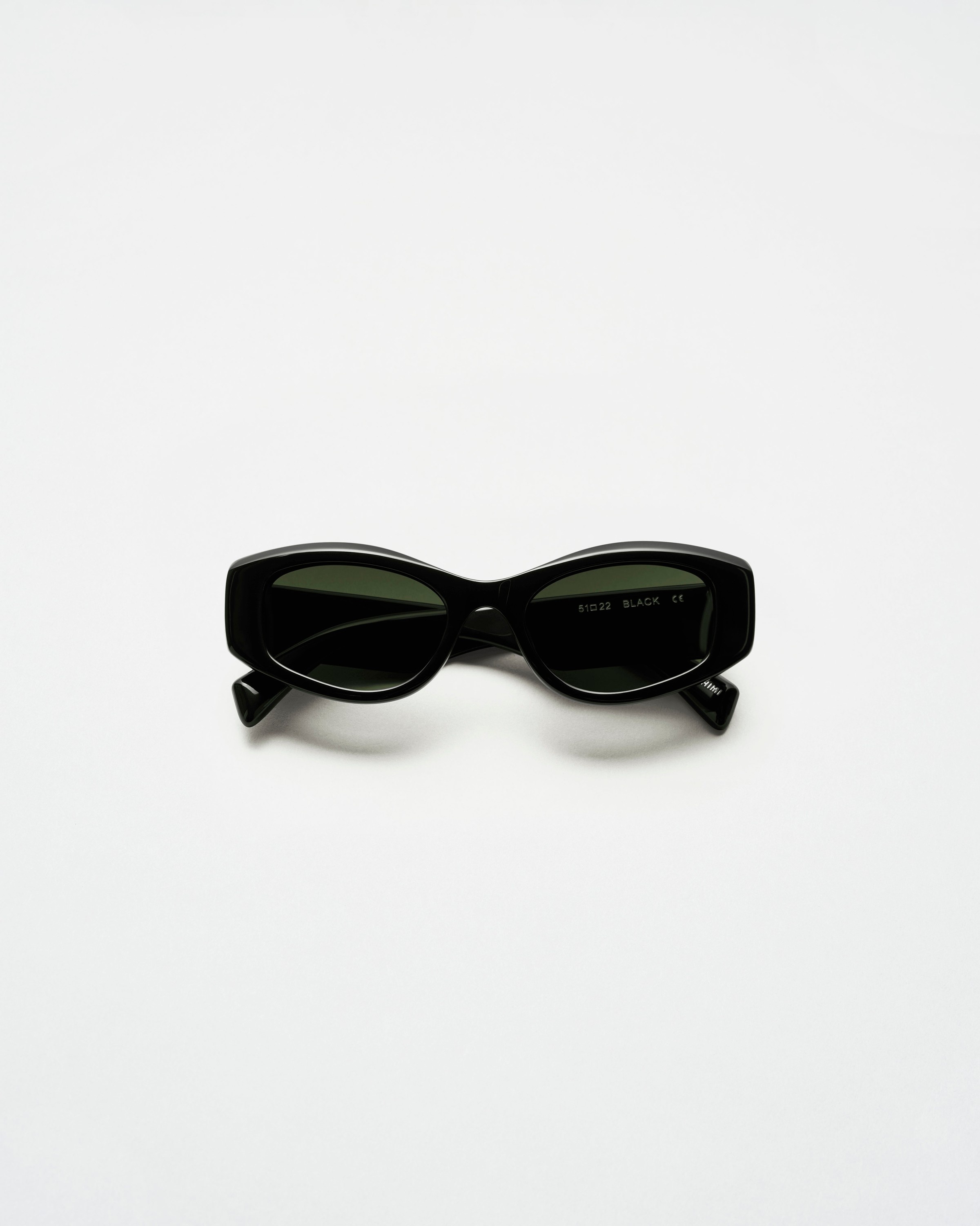 The High Priestess Black 0
