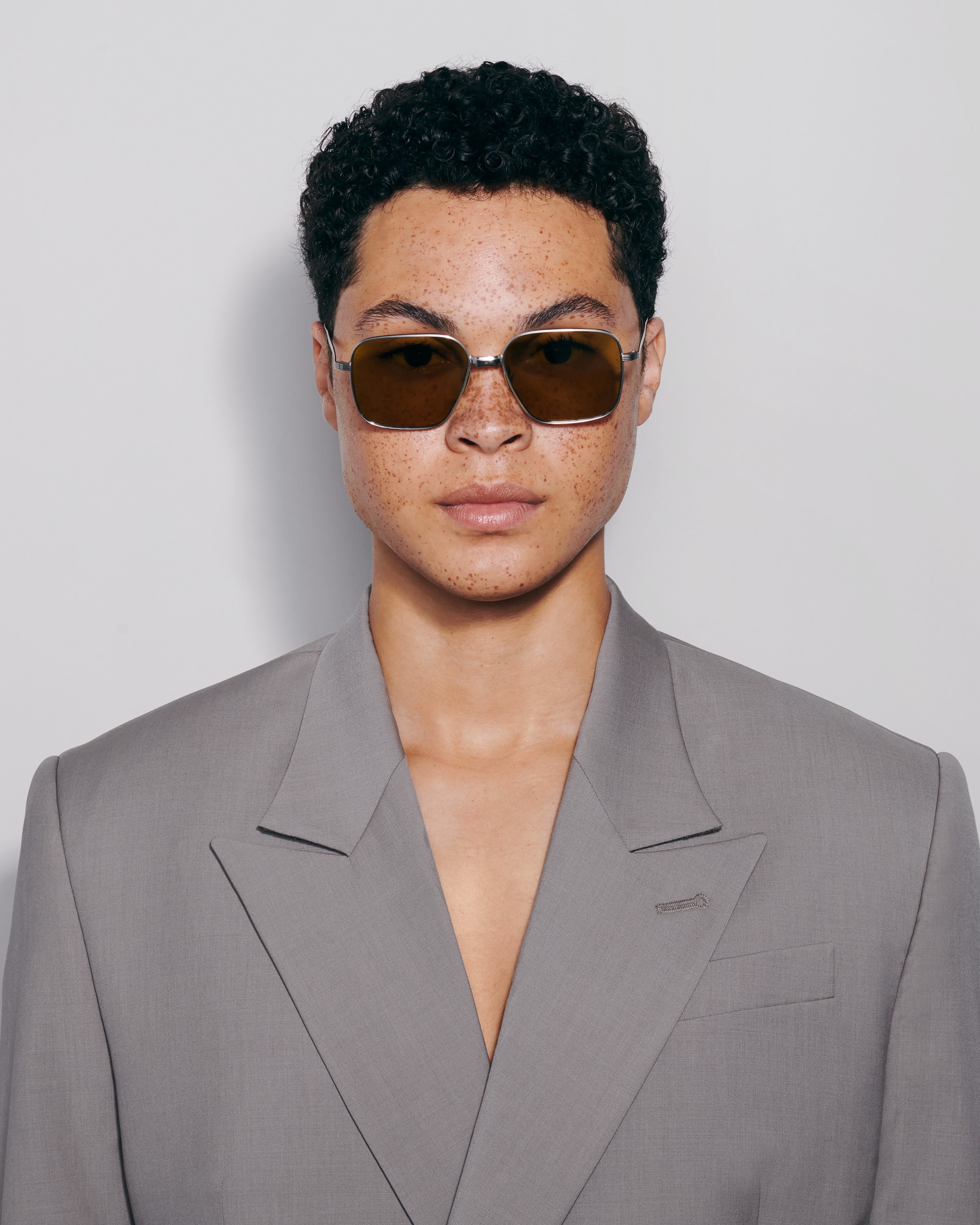 Titan Aviator Brown 1