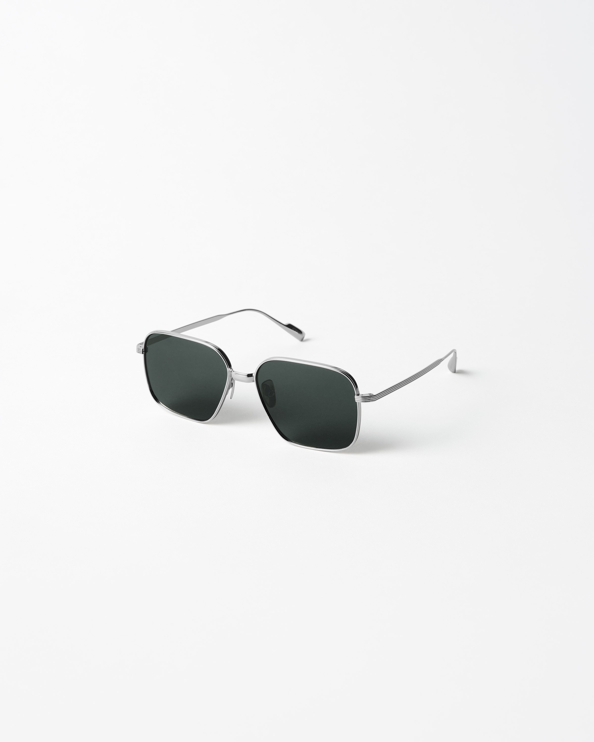 Titan Aviator Grey 1