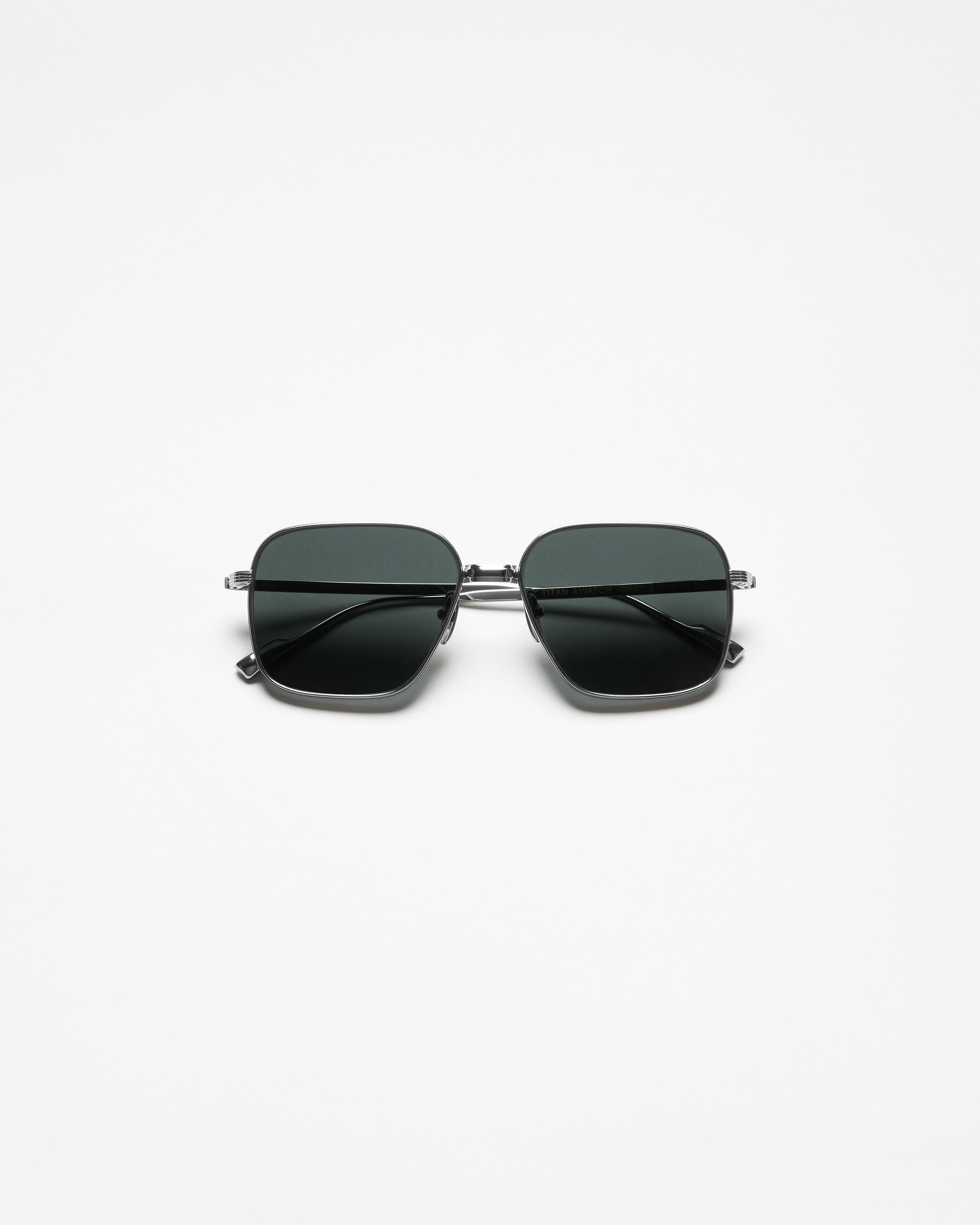 Titan Aviator Grey