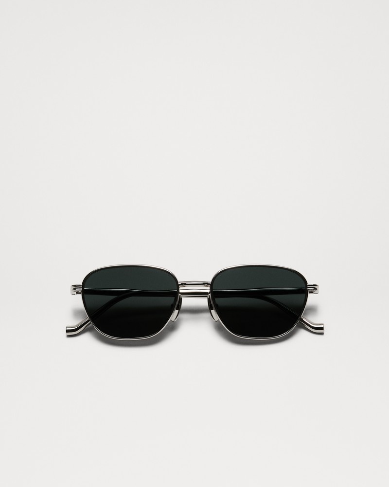 Implode Polygon Grey